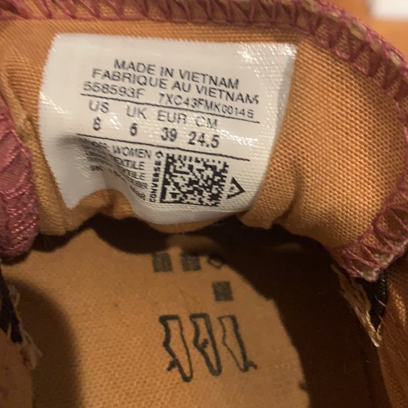 Converse: Maroon - Picture 6 of 6